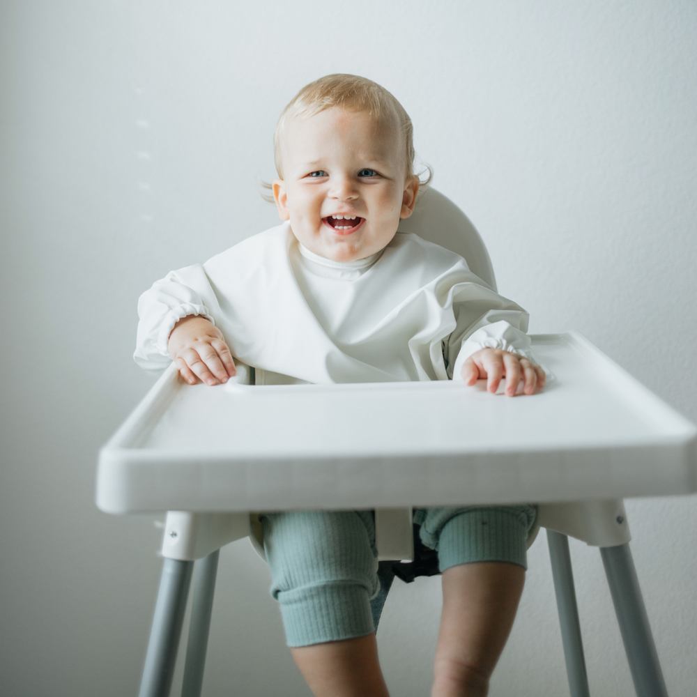 
                  
                    Load image into Gallery viewer, Ivory Smock Bib
                  
                